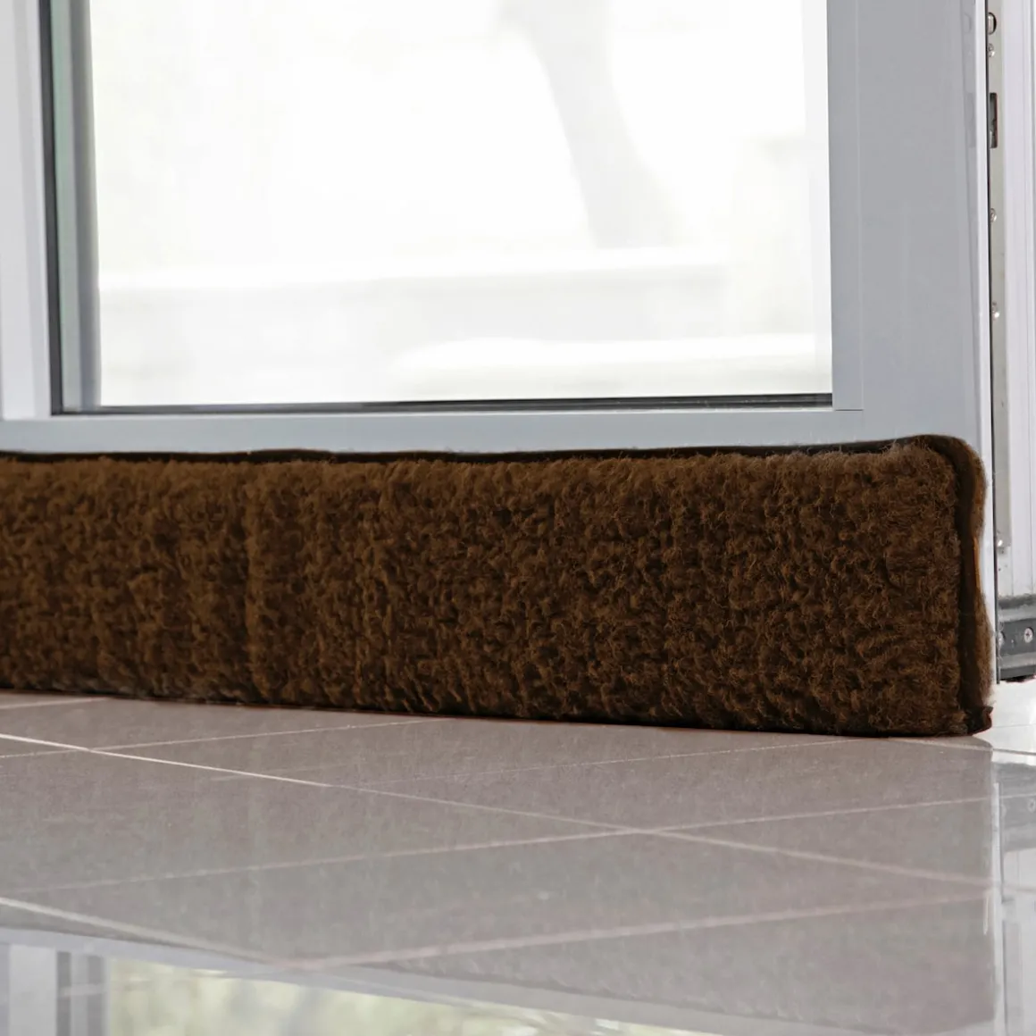 Fenster-Zugluftstopper braun
