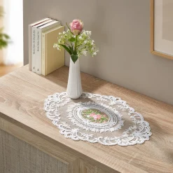 Spitzendeckchen „Rosenblick“